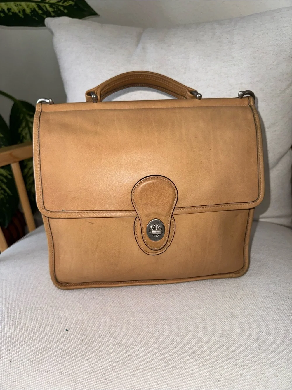 ‼️SOLD‼️ Vintage Coach Willis British Tan Leather Shoulder Crossbody Satchel Bag - Picture 12 of 17
